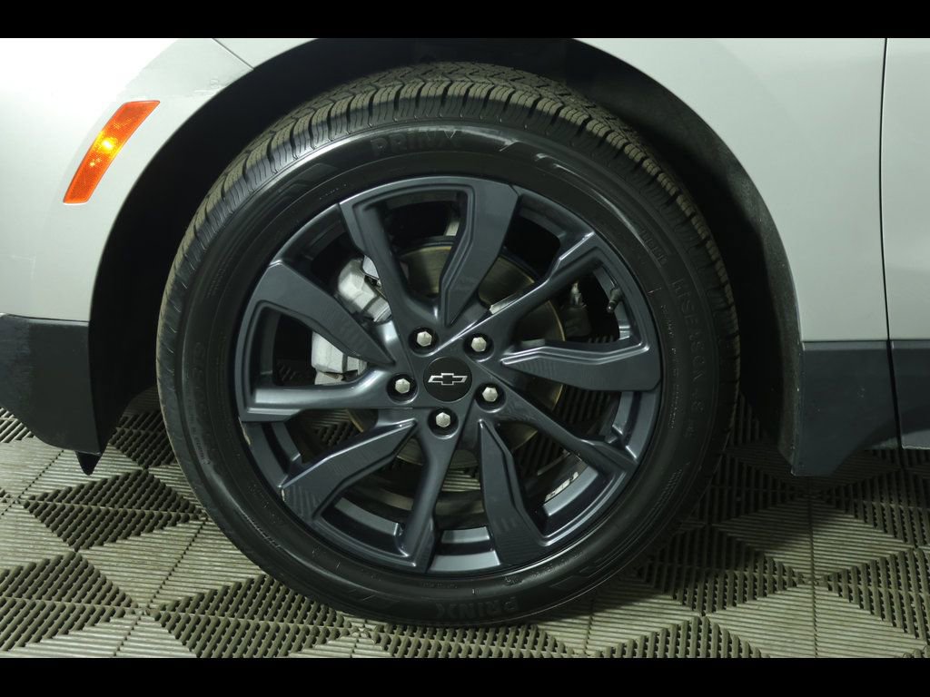 Used 2022 Chevrolet Equinox RS w/ Infotainment Package image 15