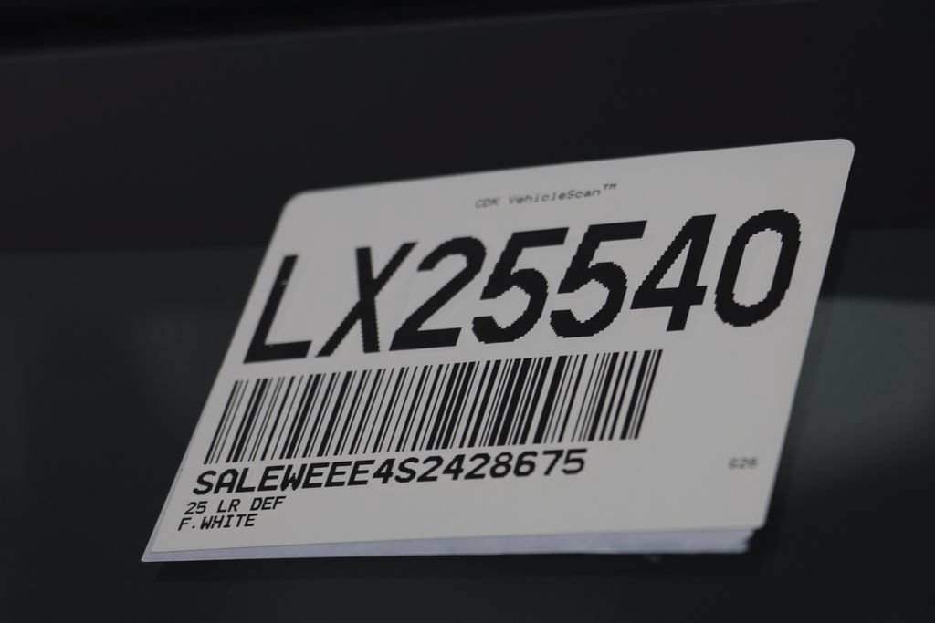 Certified 2025 Land Rover Defender 110 V8 AWD/4WD image 26