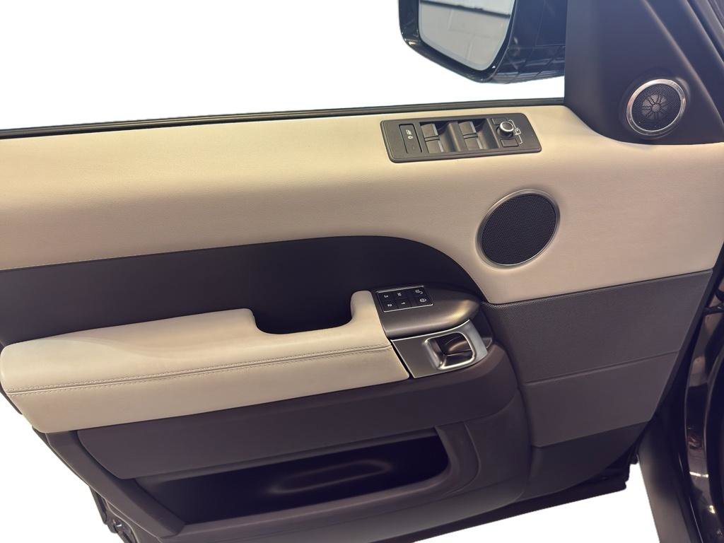 Used 2016 Land Rover Range Rover Sport Supercharged image 14