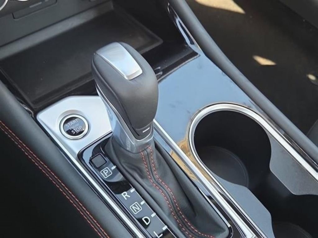 New 2025 Nissan Altima 2.5 SR image 13