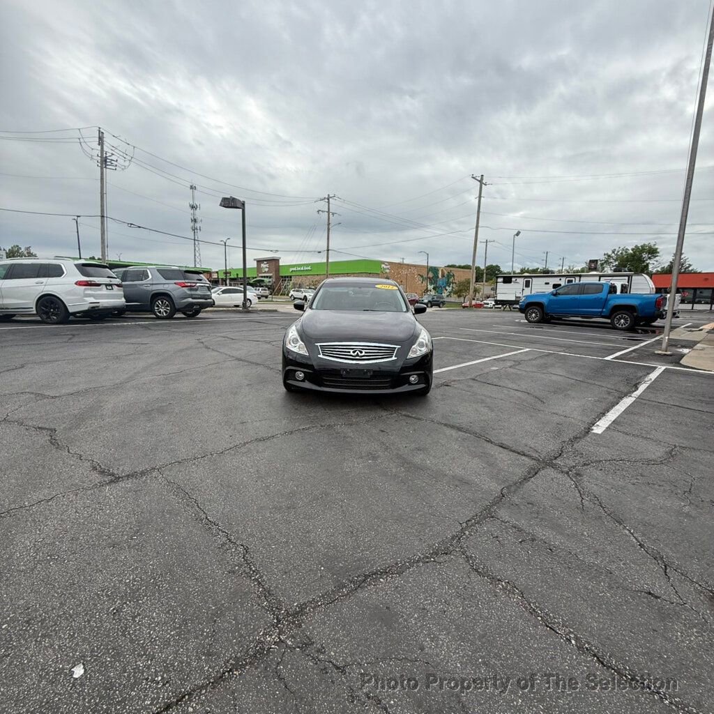 Used 2012 INFINITI G37 x Sedan w/ Premium Pkg AWD/4WD image 4