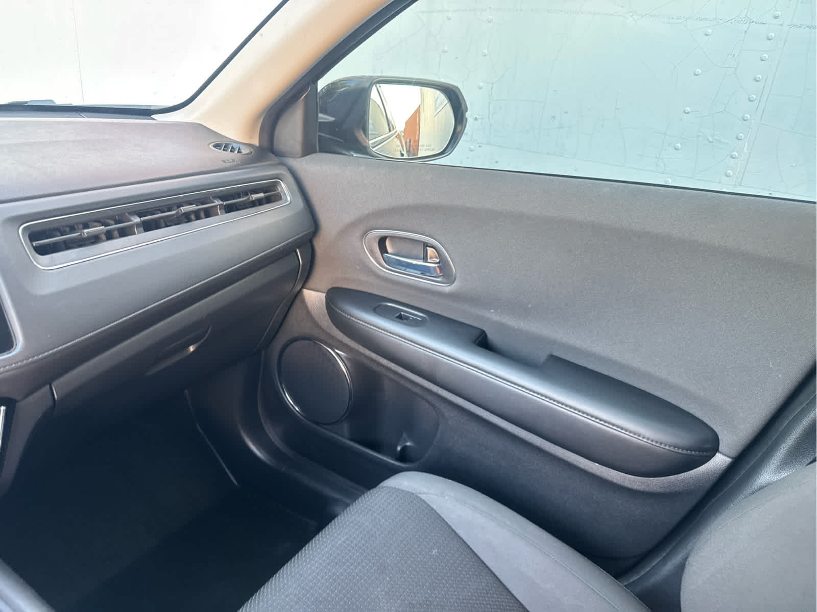 Used 2021 Honda HR-V EX image 28