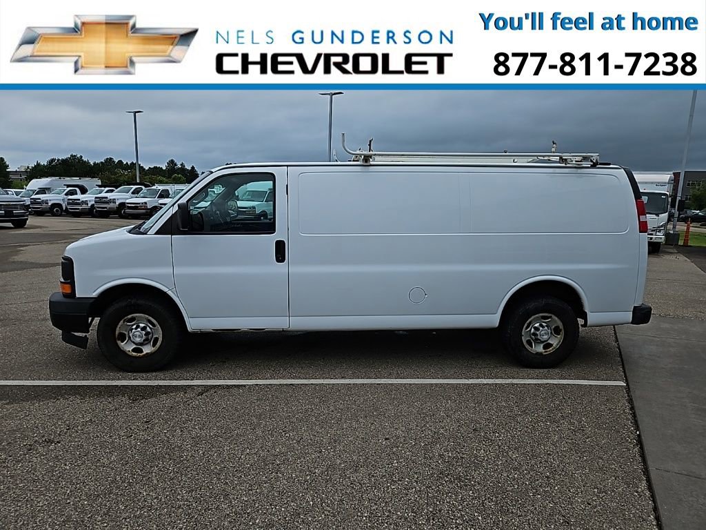 Used 2017 Chevrolet Express 3500 Extended RWD image 3
