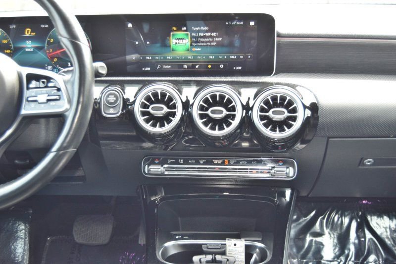 Used 2020 Mercedes-Benz CLA 250 4MATIC image 29