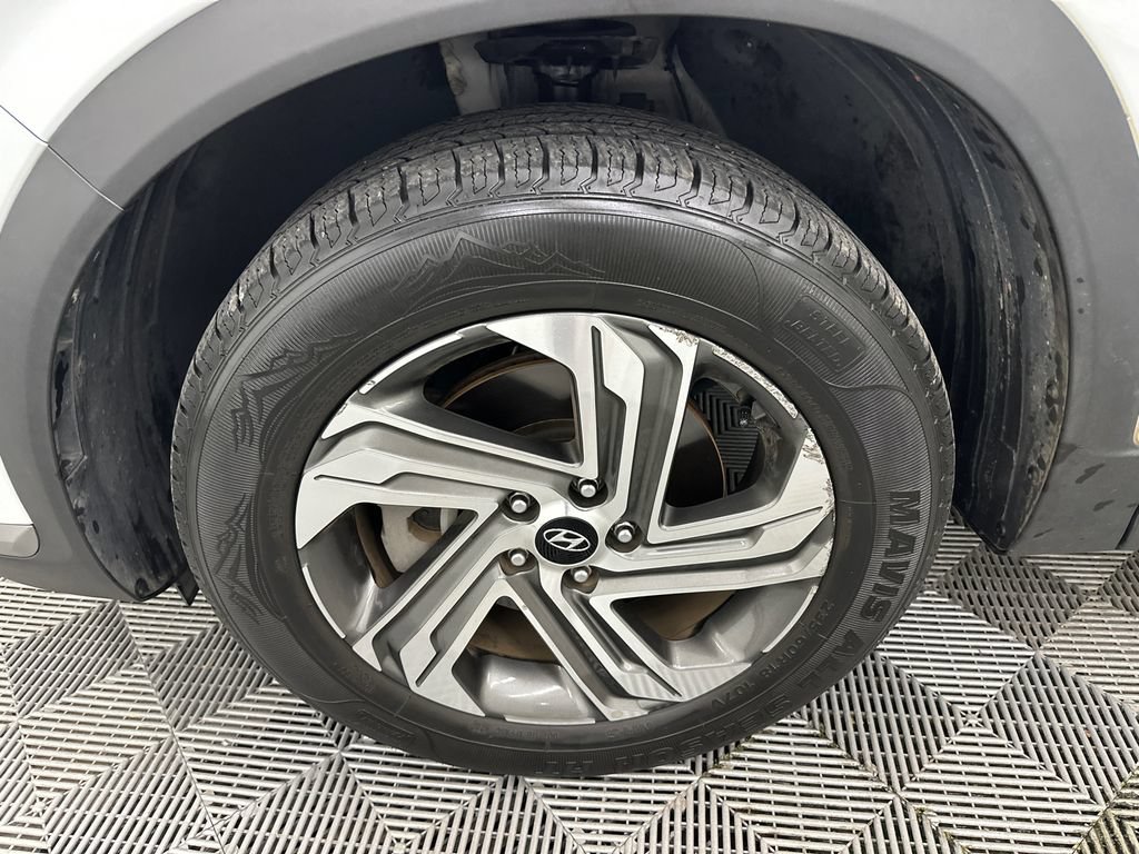 Used 2021 Hyundai Santa Fe SE FWD image 11