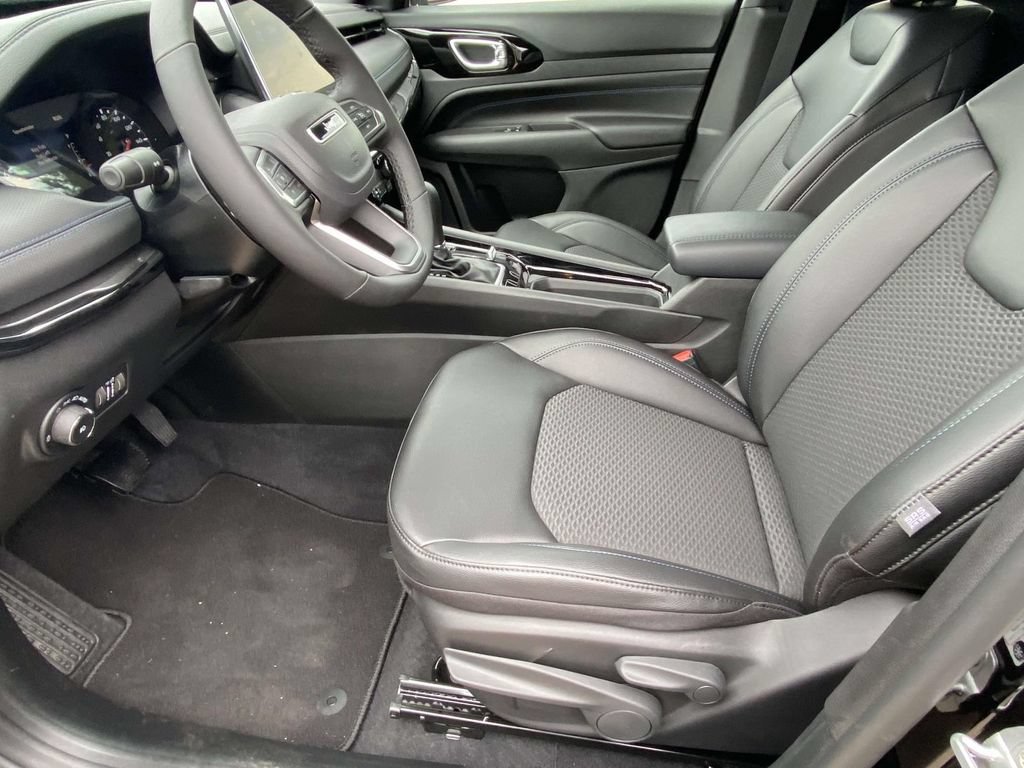 New 2026 Jeep Compass Latitude AWD/4WD image 42