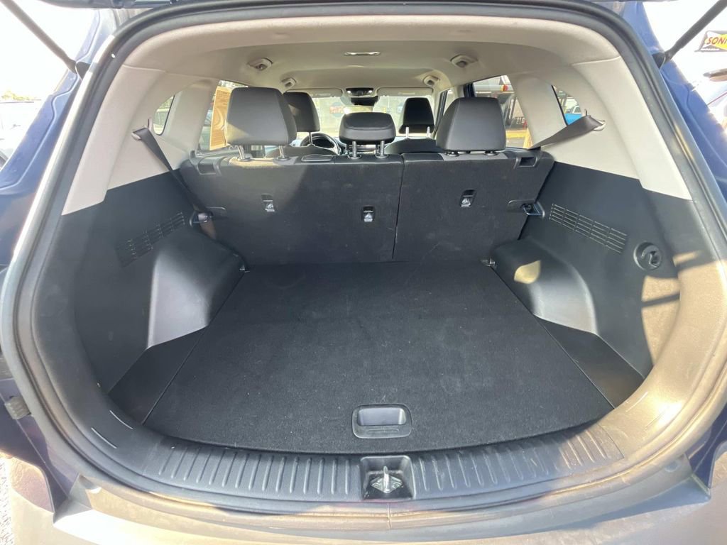 Used 2023 Kia Seltos Nightfall Edition image 12