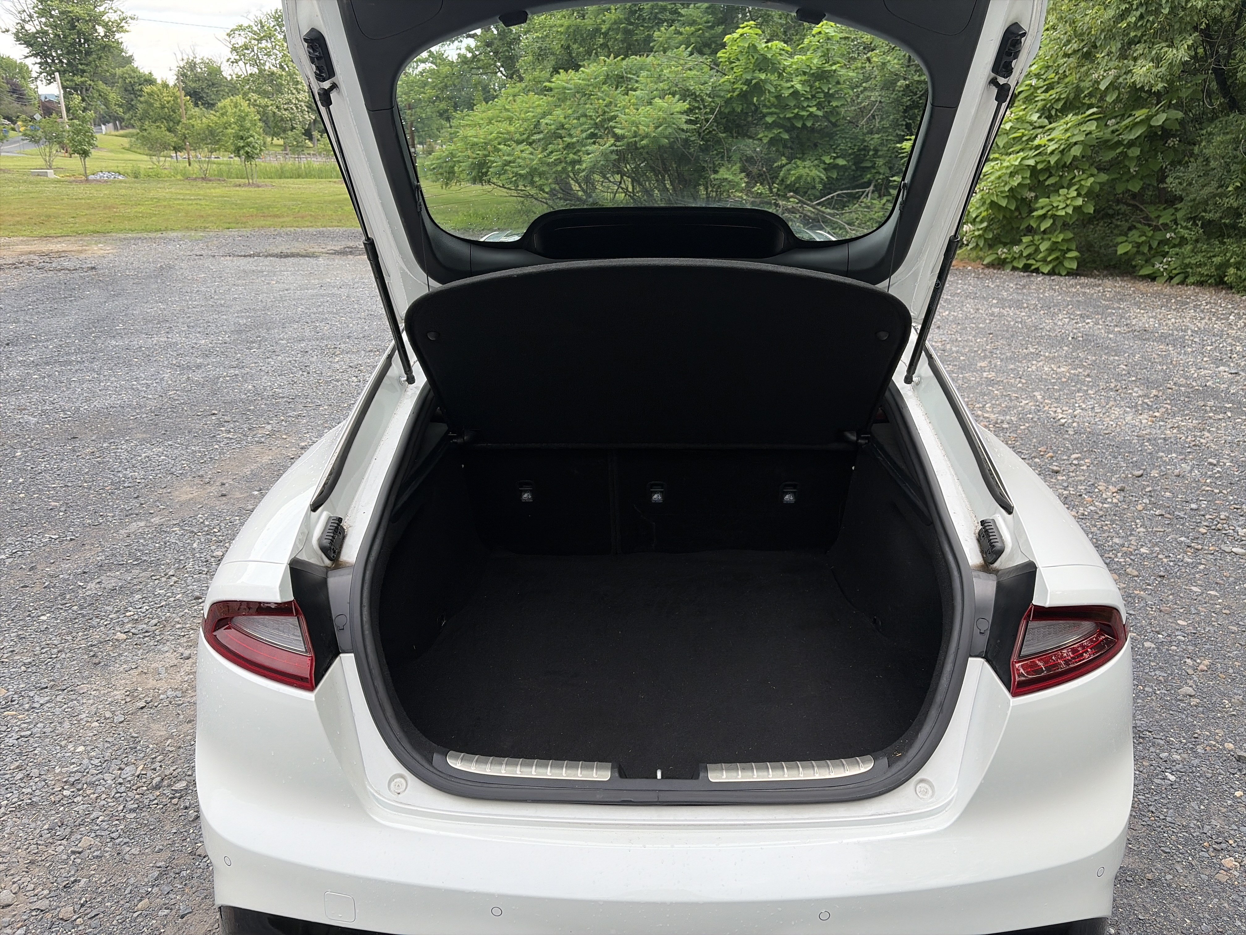 Used 2019 Kia Stinger GT1 AWD/4WD image 23