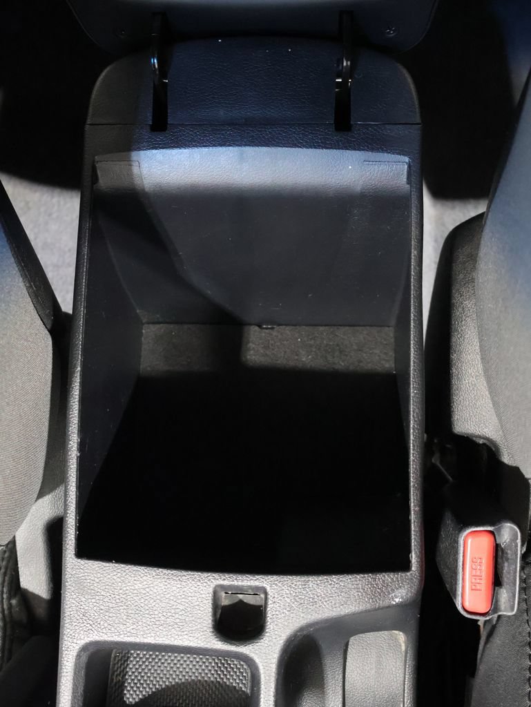 Used 2016 Hyundai Elantra SE FWD image 26