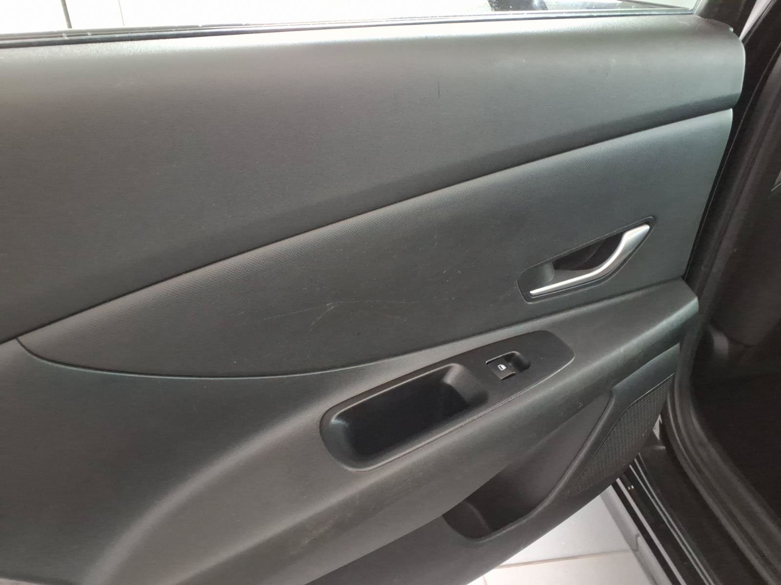 Certified 2023 Hyundai Elantra SEL w/ Preferred Accessory Package FWD image 14