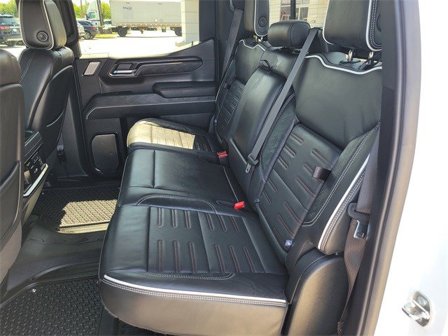 Used 2024 GMC Sierra 1500 AT4X image 16