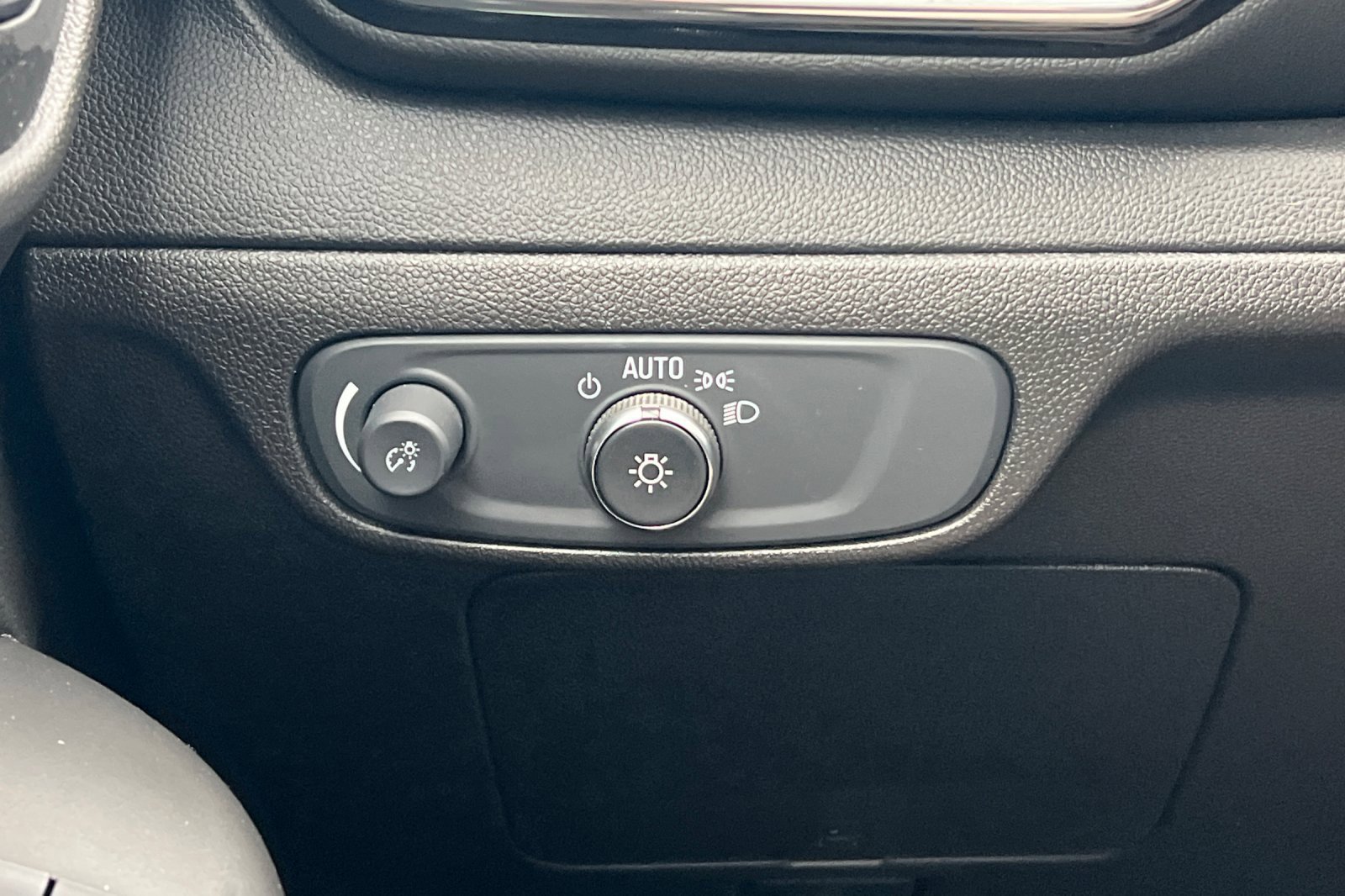 Certified 2022 Chevrolet Bolt EUV LT image 39