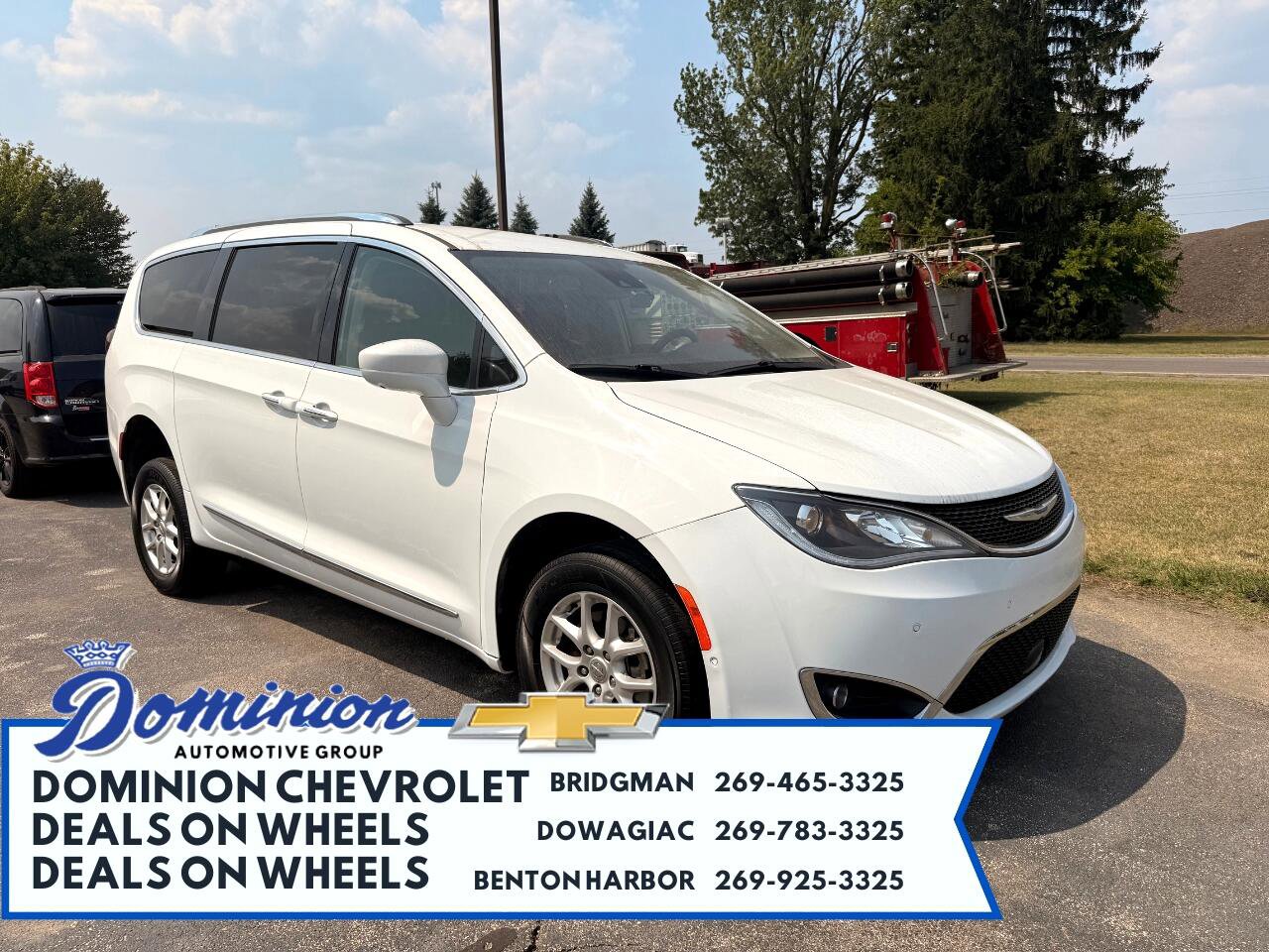 Used 2020 Chrysler Pacifica Touring-L w/ Advanced Safetytec Group