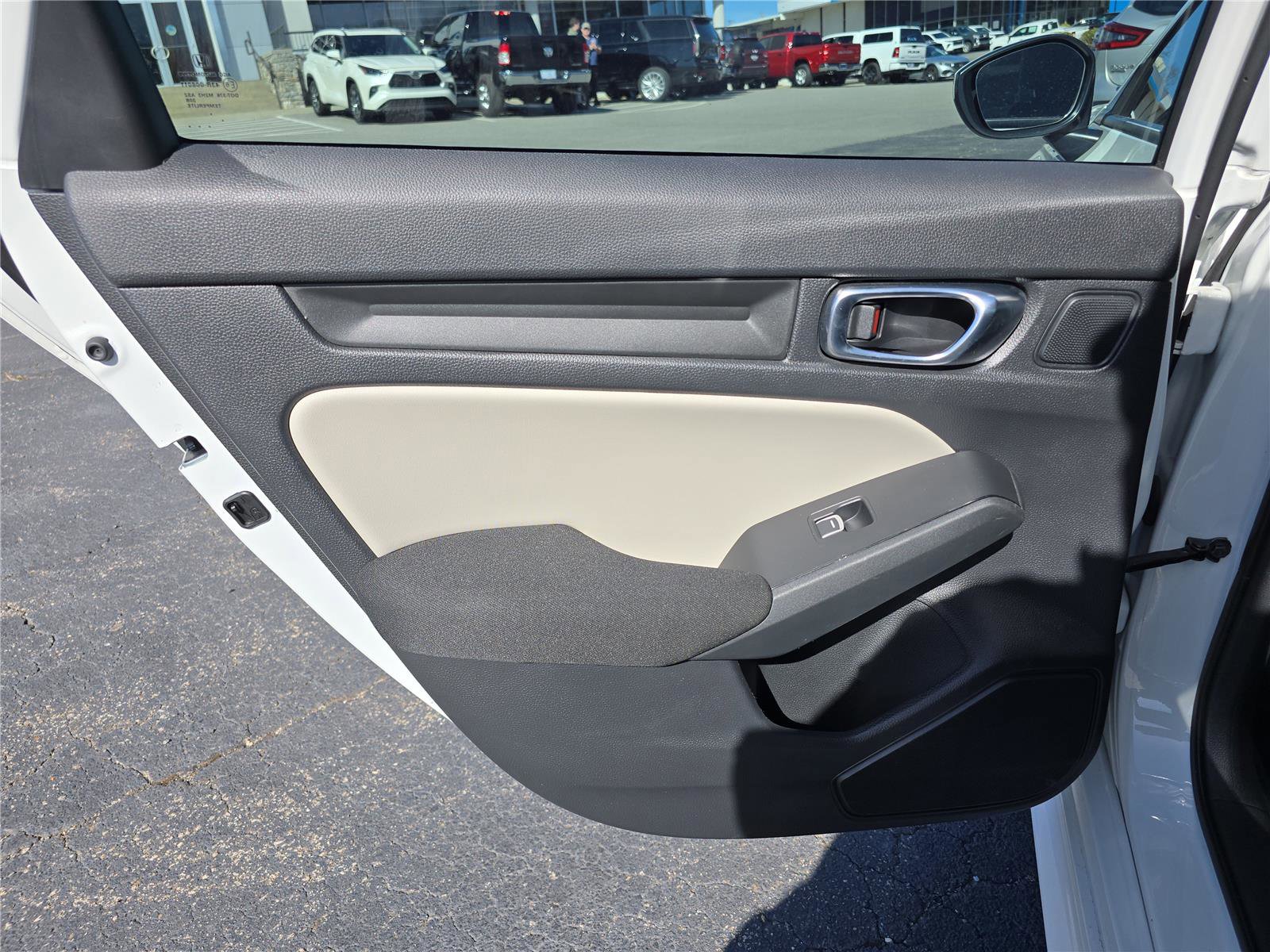 Used 2022 Honda Civic LX image 13