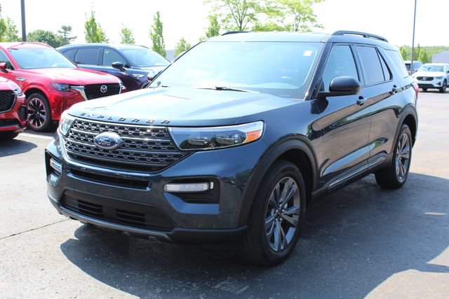 Used 2023 Ford Explorer XLT w/ Equipment Group 202A AWD/4WD image 9
