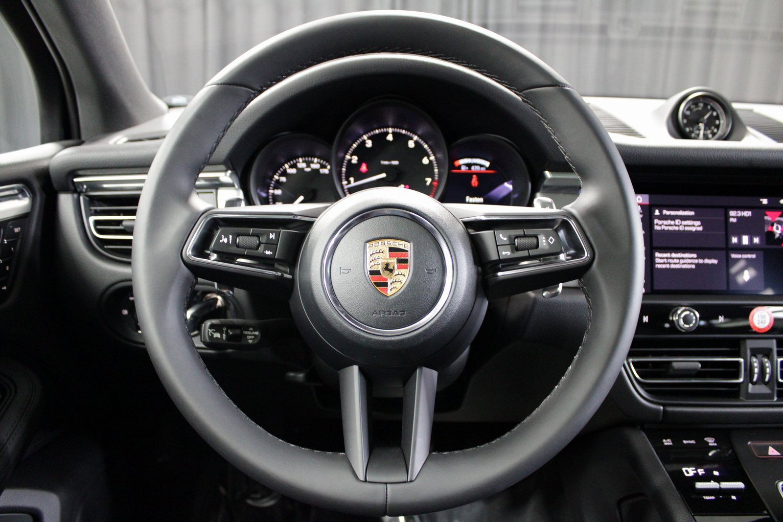 New 2026 Porsche Macan image 27