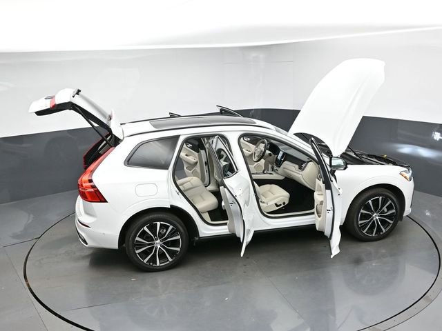 Used 2023 Volvo XC60 B5 Plus AWD/4WD image 49