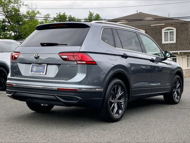 Used 2023 Volkswagen Tiguan SE w/ Panoramic Sunroof Package AWD/4WD image 7