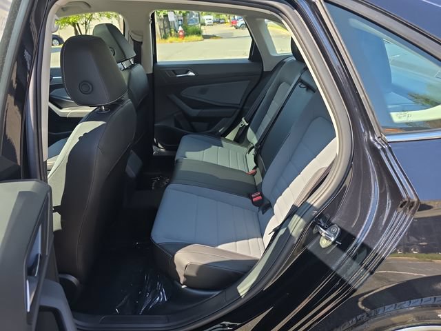 New 2027 Volkswagen Jetta SE FWD image 22