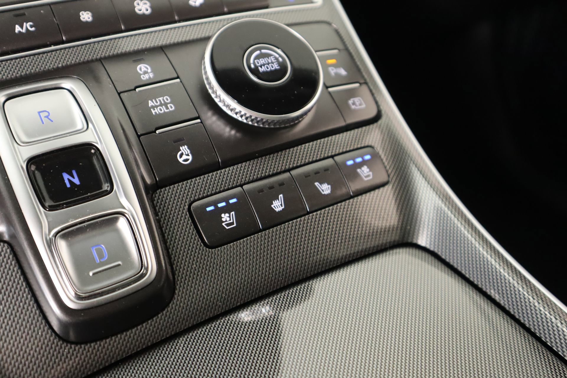 Certified 2023 Hyundai Santa Fe Limited image 8