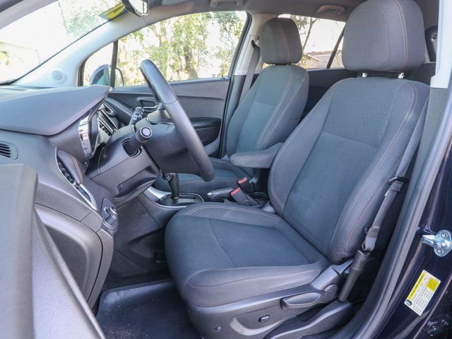 Used 2021 Chevrolet Trax LS w/ Tint and Cruise Package image 15