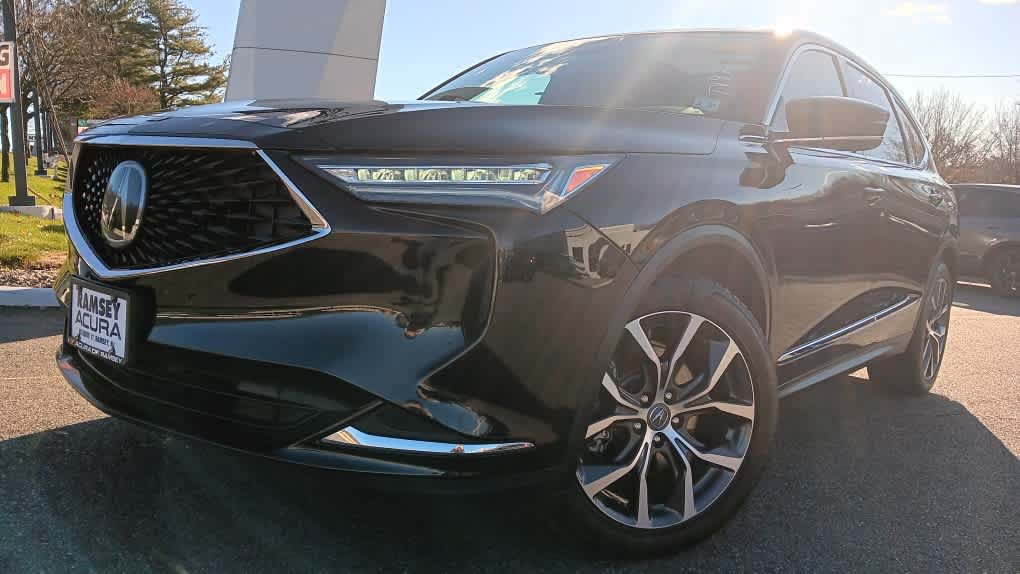 Used 2023 Acura MDX w/ Technology Package AWD/4WD image 9