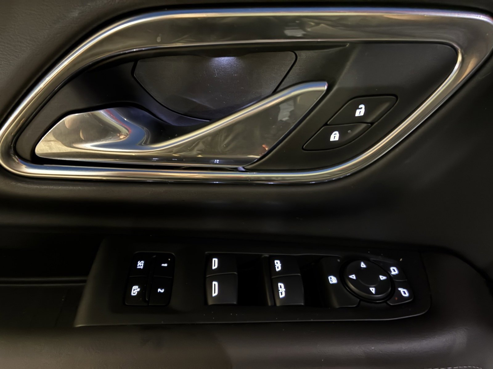 Used 2024 Chevrolet Tahoe Z71 image 5