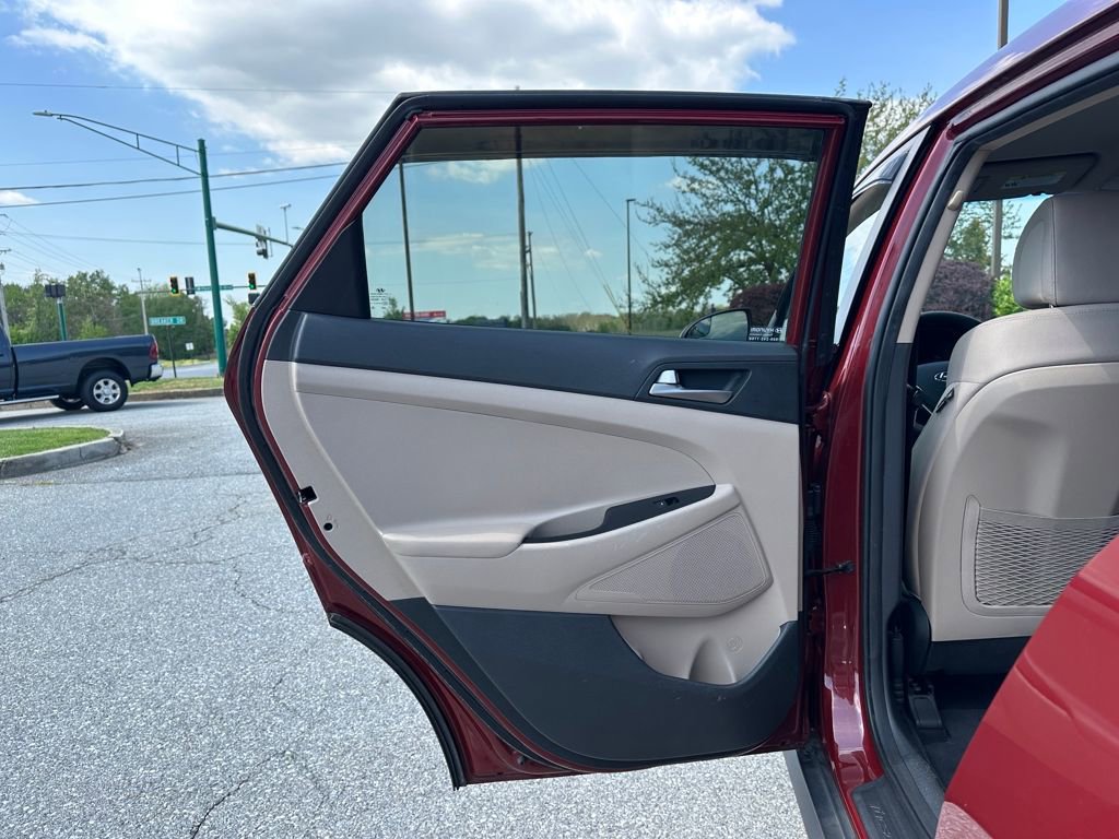 Used 2018 Hyundai Tucson SE AWD/4WD image 9