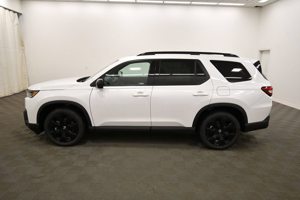 New 2026 Honda Pilot Black Edition image 4
