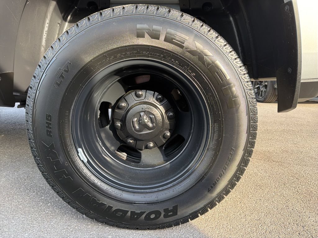 New 2026 RAM 3500 Tradesman AWD/4WD image 13