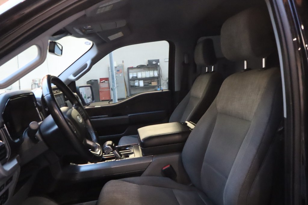 Used 2023 Ford F150 Lightning XLT AWD/4WD image 10