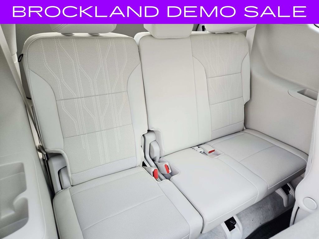 New 2026 Buick Enclave Avenir w/ Super Cruise Package image 16