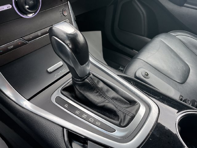 Used 2015 Ford Edge Titanium AWD/4WD image 15