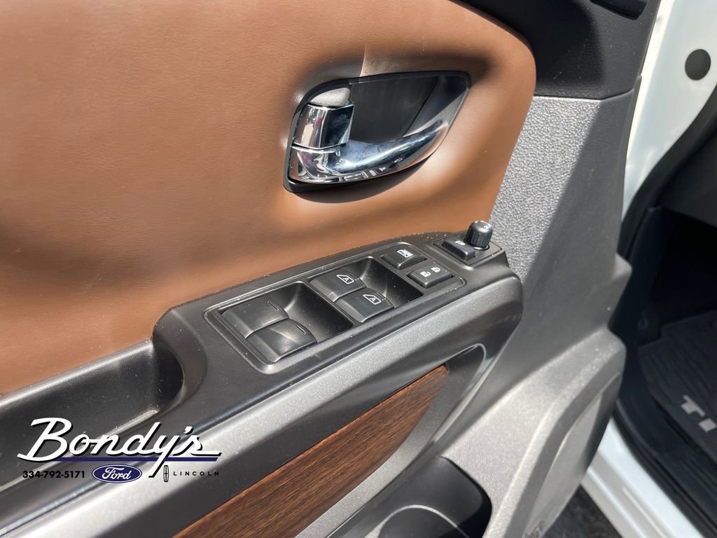 Used 2018 Nissan Titan Platinum Reserve w/ Platinum Utility Package image 8