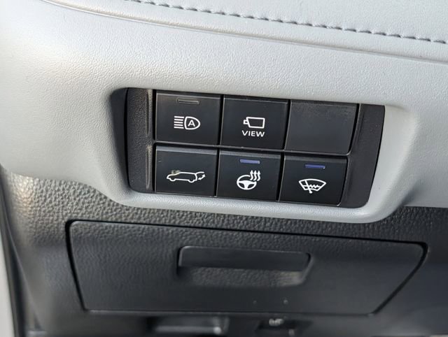 Used 2022 Toyota Highlander Limited image 24