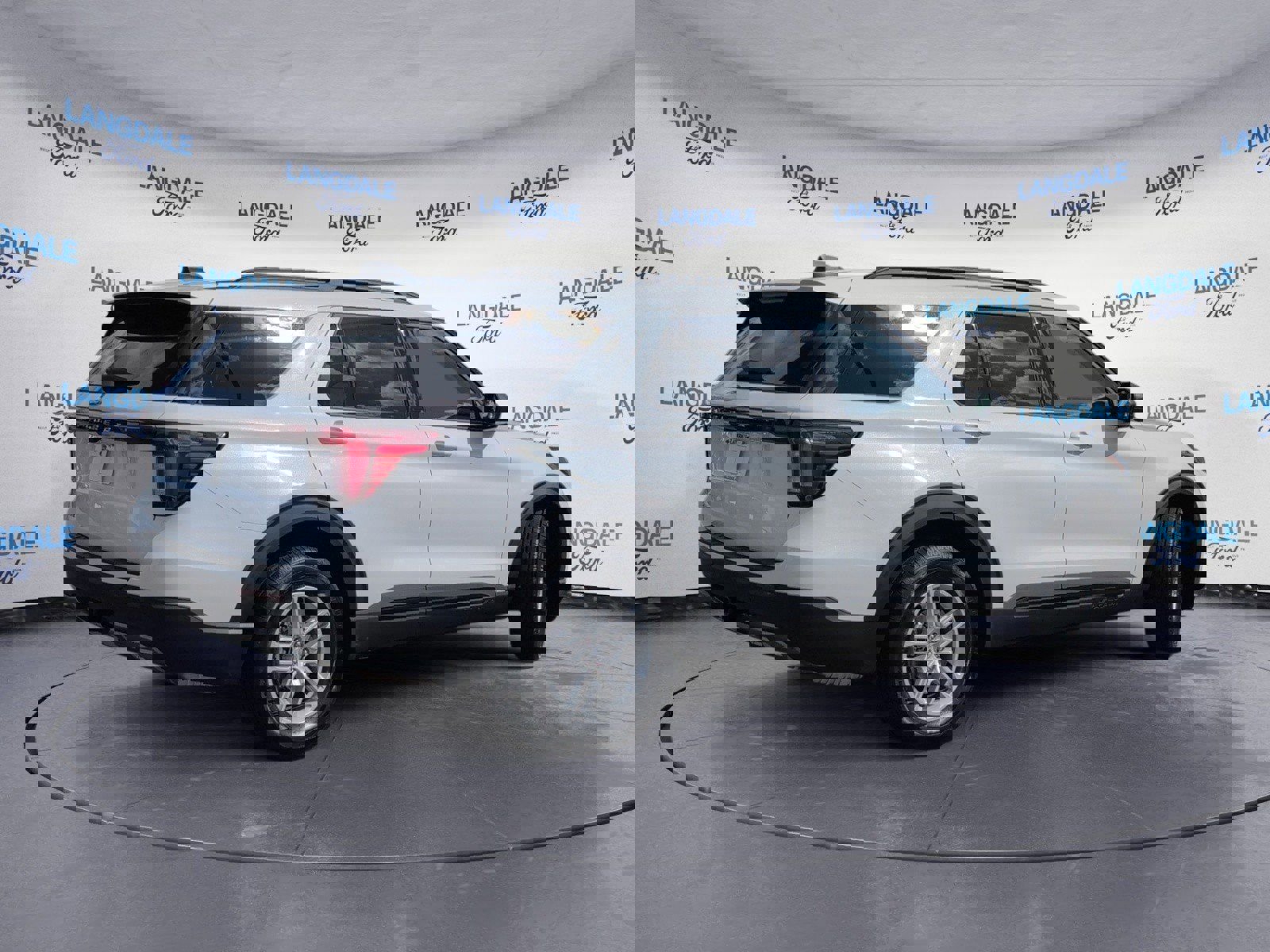 New 2026 Ford Explorer Active w/ Active Comfort Package image 4