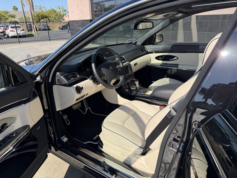 Used 2006 Maybach 57 S RWD image 9
