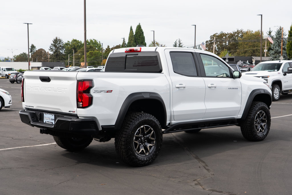 New 2026 Chevrolet Colorado ZR2 w/ Technology Package AWD/4WD image 6