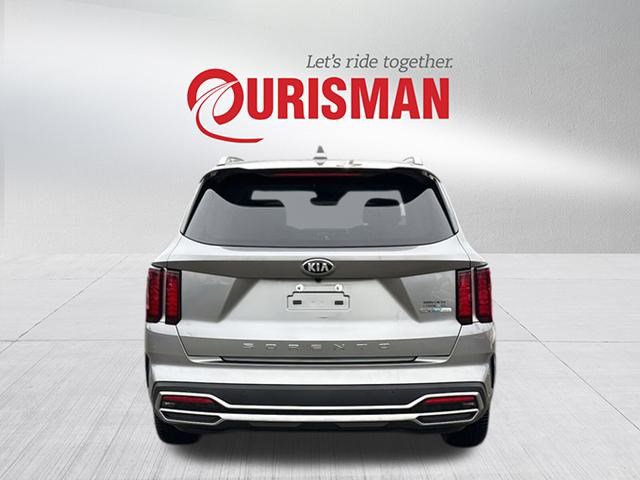 Used 2021 Kia Sorento EX image 3