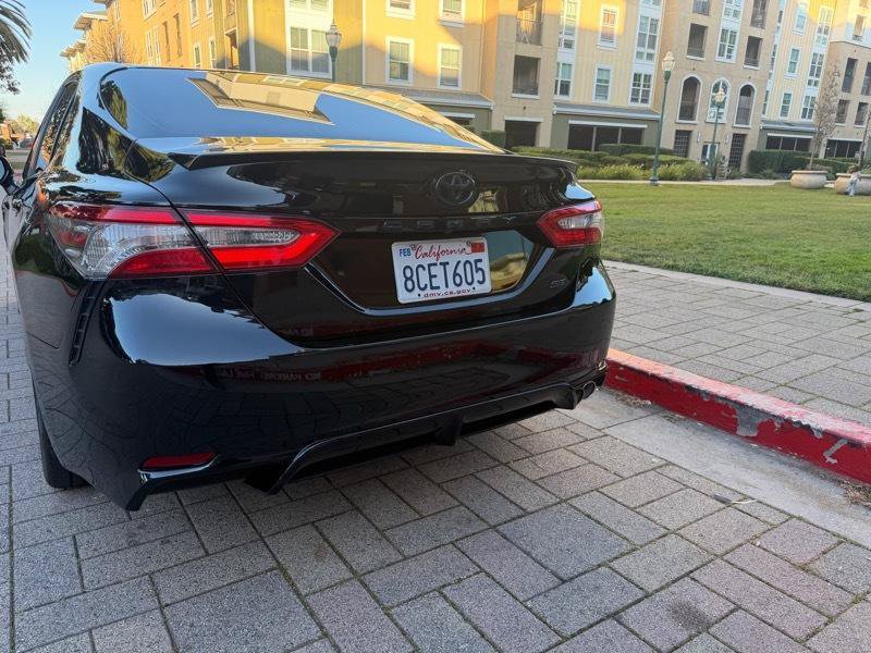 Used 2018 Toyota Camry SE FWD image 12