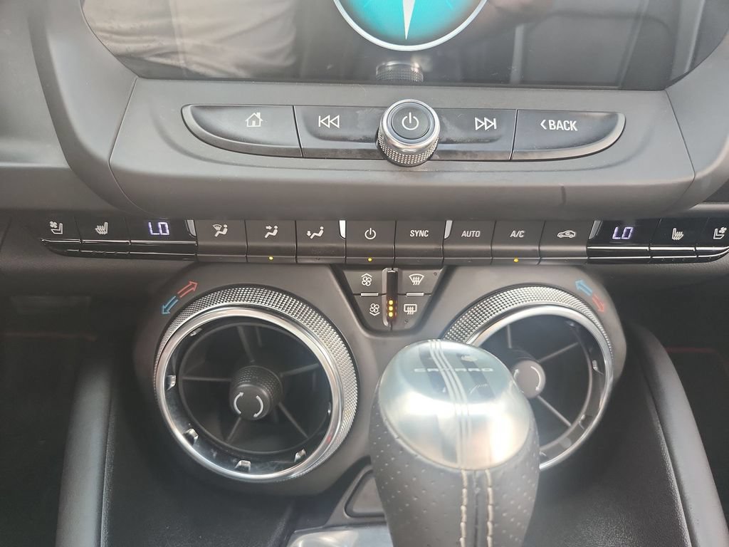 Used 2018 Chevrolet Camaro LT RWD image 23