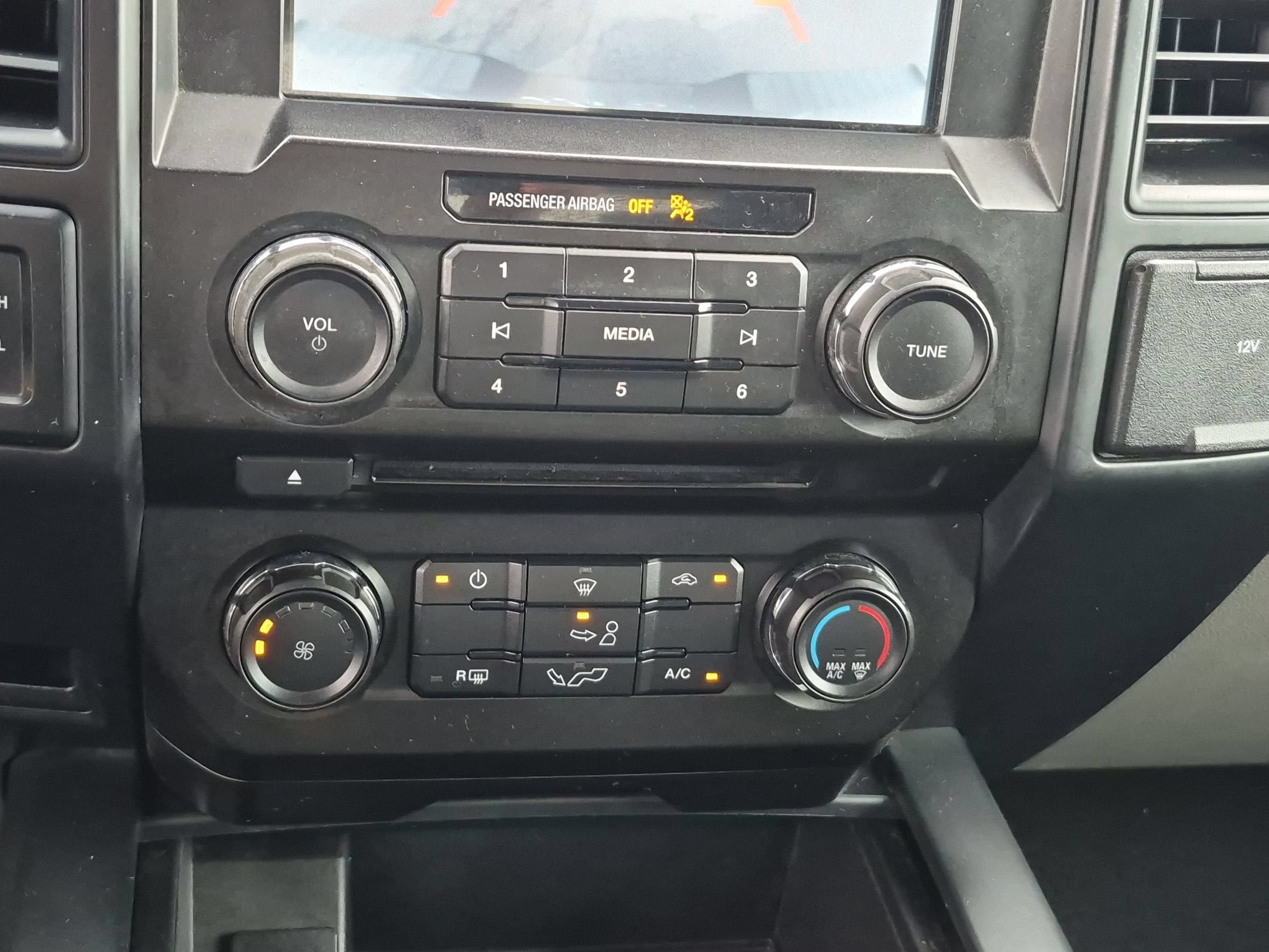 Used 2018 Ford F150 XL w/ Equipment Group 101A Mid AWD/4WD image 21