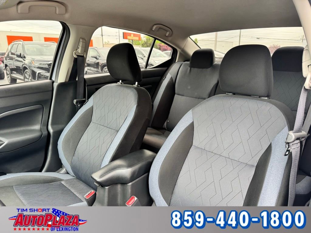 Used 2025 Nissan Versa SV FWD image 14