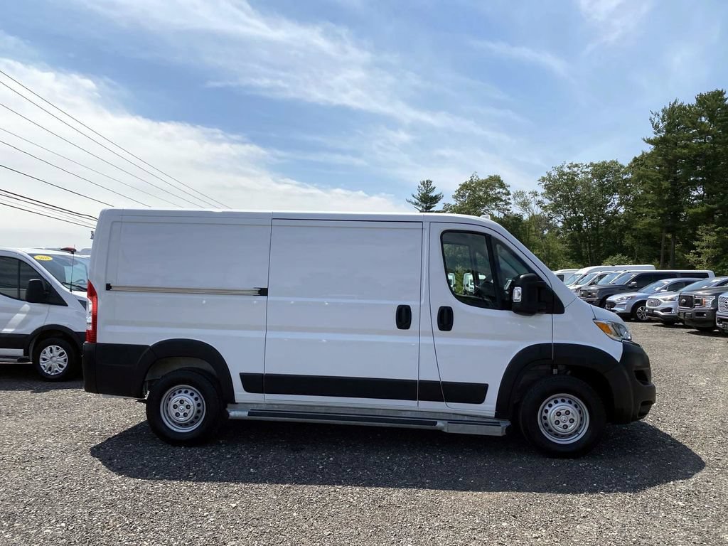 Used 2025 RAM ProMaster 2500 w/ U-Haul Equipment Group FWD image 2