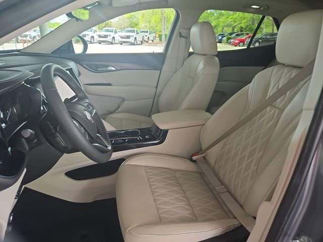 Certified 2022 Buick Envision Avenir w/ Technology Package II image 22