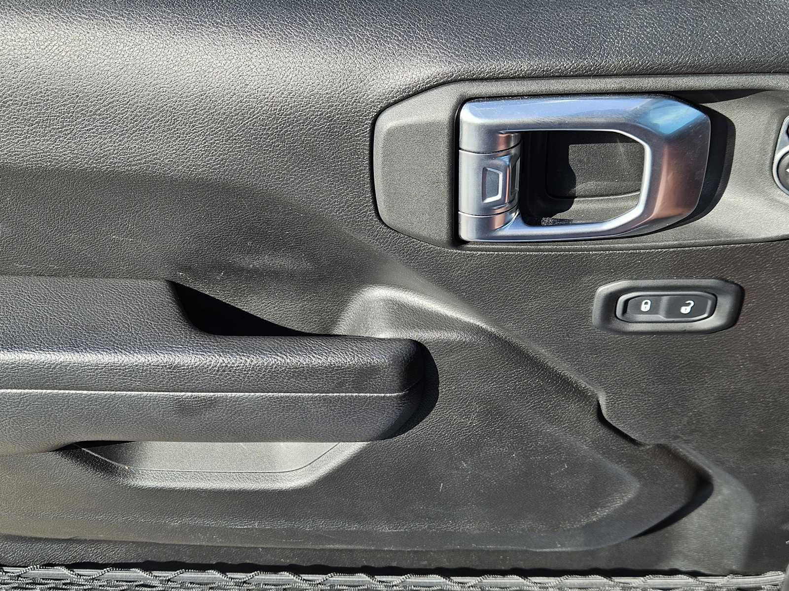 Used 2022 Jeep Wrangler Unlimited Rubicon 4xe w/ Steel Bumper Group image 22