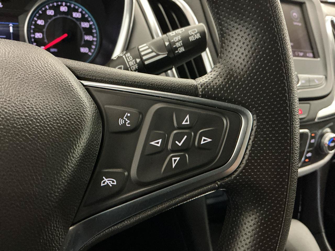 Used 2024 Chevrolet Equinox LS w/ LS Convenience Package AWD/4WD image 20