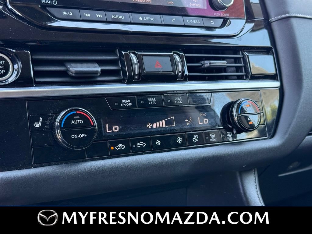 Used 2022 Nissan Pathfinder SV FWD image 25