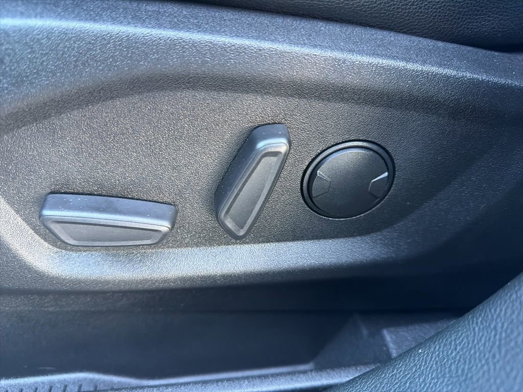 Used 2024 Ford Edge Titanium image 18