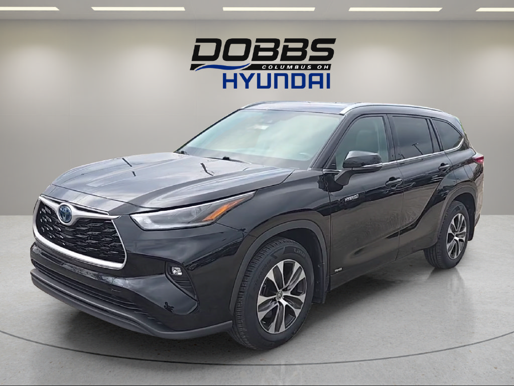 Used 2021 Toyota Highlander XLE